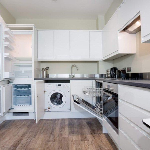 1 bedroom flat to rent - Photo 1