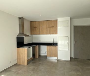 Location Appartement 2 pièces 40m² BRIGNOLES 83170 - Photo 2