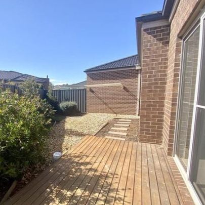 Living in a Prime Location! - Photo 1