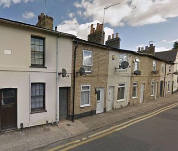 2 bedroom terraced house to rent - Photo 2