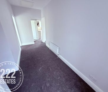 Folly Lane - Warrington - WA5 - Photo 4