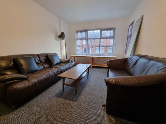 Mayville Avenue, Hyde Park - Photo 1