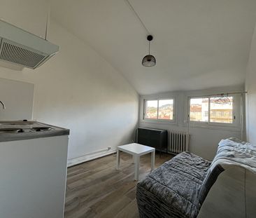 Location Appartement 1 pièce 10m² - Photo 2