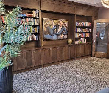 For Lease - 205 Lakeshore Road Unit# 305, Oakville, Ontario - Photo 2