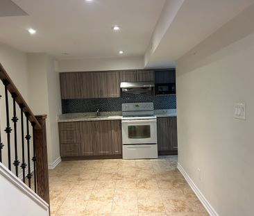 For Lease - 36 Bendamere Cres Crescent Unit# Entire Two-Bedroom Bsm... - Photo 1