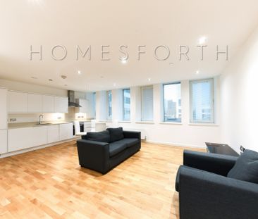 2 Bedroom Flat - Photo 2