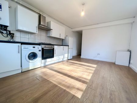 1 Bedroom Flat To Let - HP12 - Photo 5