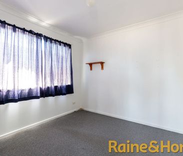 Family Home Close to Parks, Schools & Shops. - Photo 2