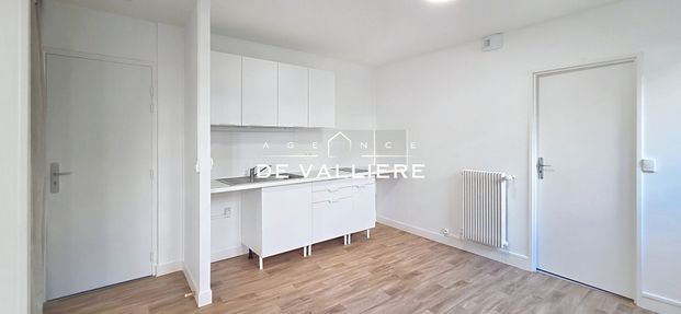 Location Appartement 1 pièce 24m² RUEIL MALMAISON 92500 - Photo 1