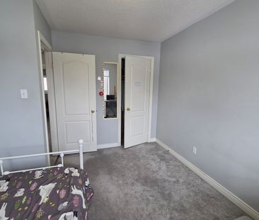 For Lease - 220 Denise Circle Unit# Main, Newmarket, Ontario - Photo 4