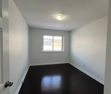 For Lease - 17 Dobbin Road Unit# Main, Toronto, Ontario - Photo 5