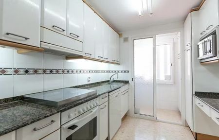 Avinguda Mare Déu de Bellvitge, L'Hospitalet de Llobregat, Catalonia 08907 - Photo 3