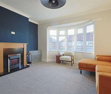 2 bedroom Flat to rent in Ferndene Grove, High Heaton, Newcastle Up... - Photo 6