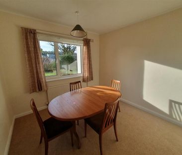 3 bedroom detached bungalow to rent - Photo 5