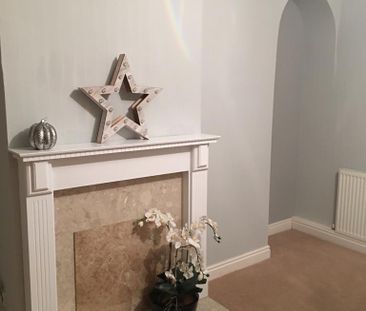 3 bedroom terraced house to rent - Photo 1