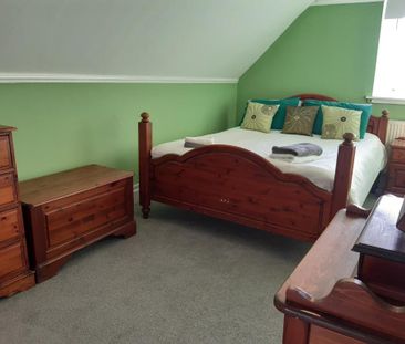 3 bedroom semi-detached house to rent - Photo 3