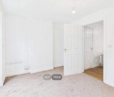 2 bedroom semi-detached house to rent - Photo 4