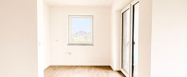 Lichtdurchflutete 3-Zimmer-Wohnung mit Loggia in Baesweiler - Photo 1