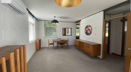 2 Bedroom Apartment with Patio - Photo 4