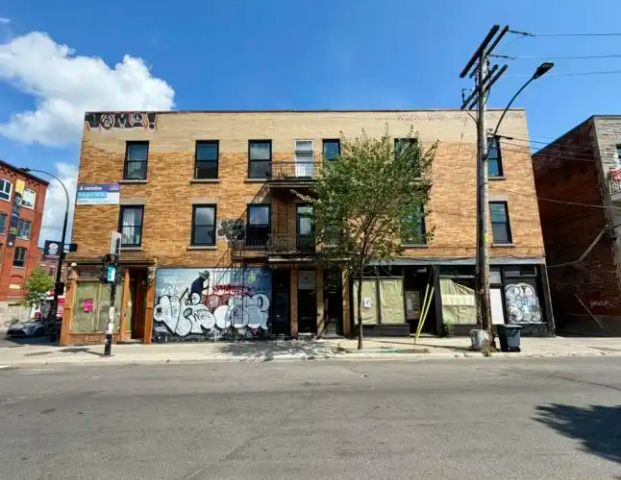 6 St. Viatuer West | 6 St. Viateur West, Montreal - Photo 1