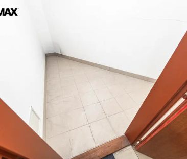 Pronájem bytu 1+kk, garážové stání, sklep, 26,2 m - Фото 4