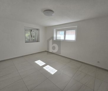 SOLEGGIATO E TRANQUILLO CON GIARDINO - Photo 3