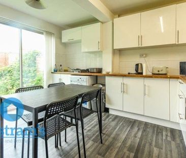 3 bedroom house share to rent - Photo 4