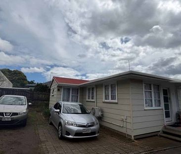 Welcome to Your Next Urban Retreat! - Photo 4