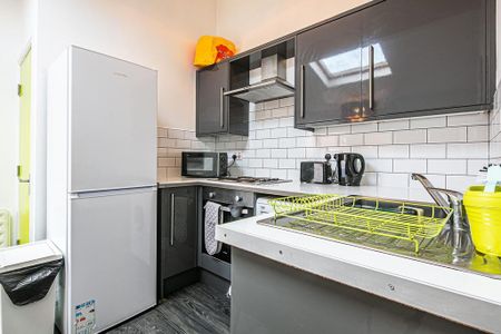 2 bedroom flat to rent - Photo 5