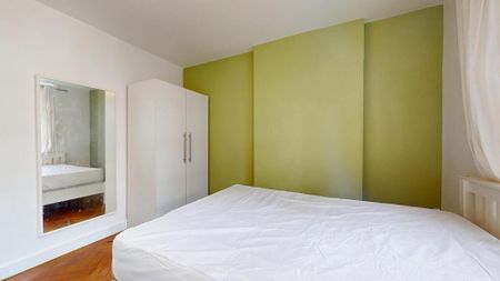 4 bedroom apartment to rent - Photo 3