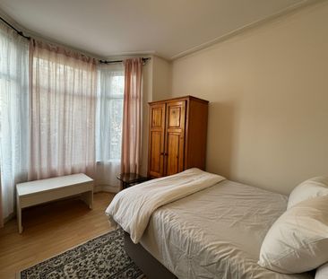 Chapter Road, London, NW2 - Photo 1