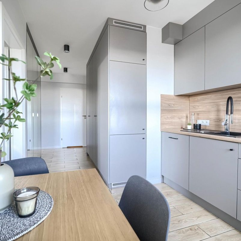 WOLA przy EXPO i Dw. Zachodnim, oddzielna kuchnia - Zdjęcie 1