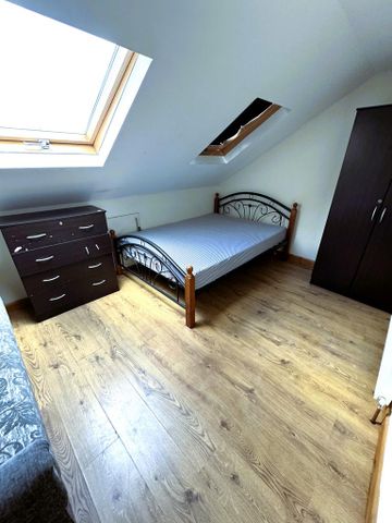 3 bedroom flat to rent - Photo 5