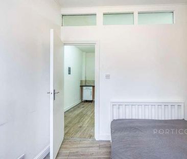 High Road Leyton, London, E10 - Photo 1