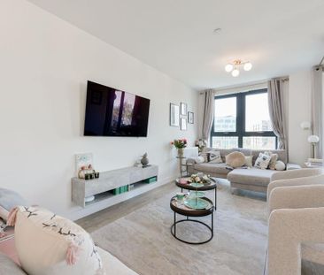 3 bedroom flat to rent - Photo 3