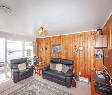27 Cranwell Street, Churton Park - Photo 4