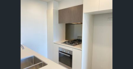 Exclusive Apartment in Eastwood Monash (Clayton) - Photo 2
