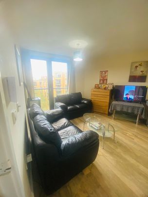 2 Bed Flat, St Johns Walk, B5 - Photo 1