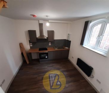 1 bedroom block of apartments to rent - Photo 4