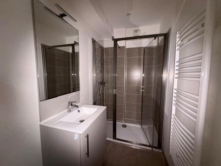 location Appartement T2 DE 36.12m² À BESANCON - Photo 2