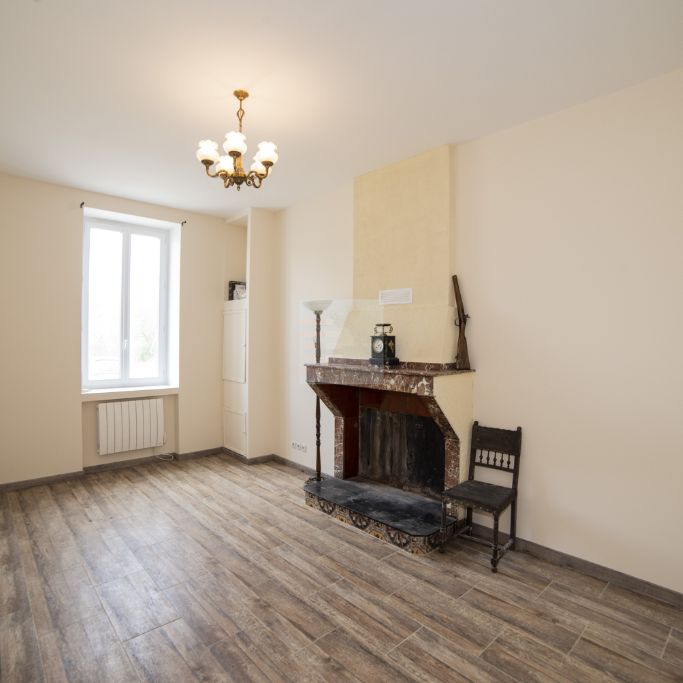 A LOUER GRAND T3 DURBAN DES CORBIERES - Photo 1