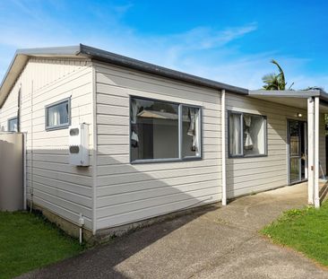 3-Bedroom Unit for Rent in Mangere - Photo 3