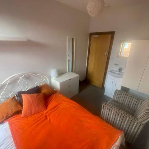 4 bed house share to rent in Eglesfield Road, South Shields, NE33 - Photo 1