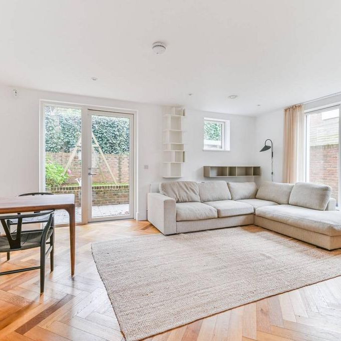 3 bedroom semi-detached house to rent - Photo 1