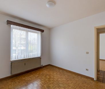 VERZORGD APPARTEMENT MET 3 SLAAPKAMERS, RUIM TERRAS EN AUTOSTAANPLA... - Foto 4
