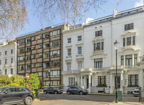 Ovington Square - Photo 1