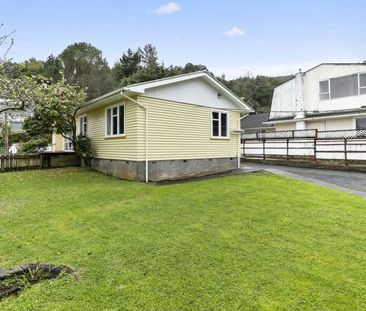 Stokes Valley Living - Photo 2