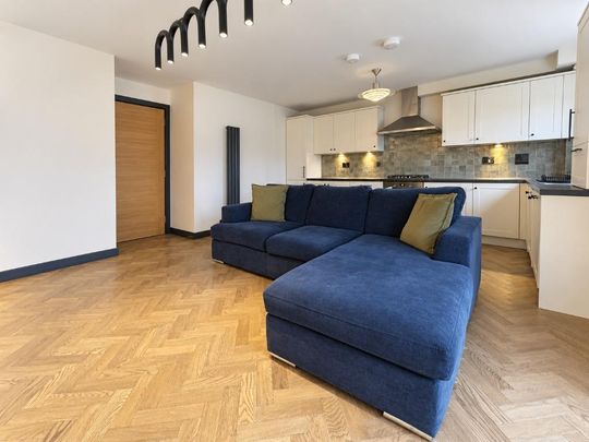 2 bedroom flat to rent - Photo 1