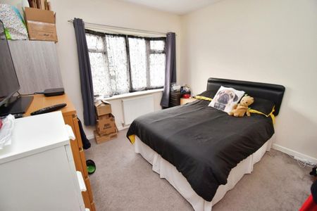 2 bedroom Bungalow To Let Total Size: 636 SQ FT - Photo 3