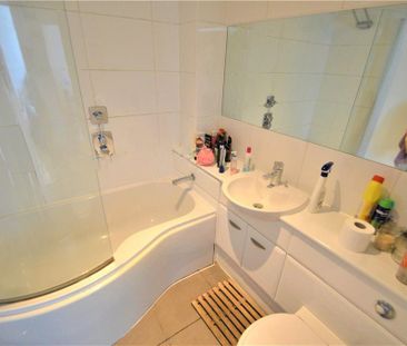 1 bedroom flat to rent - Photo 3